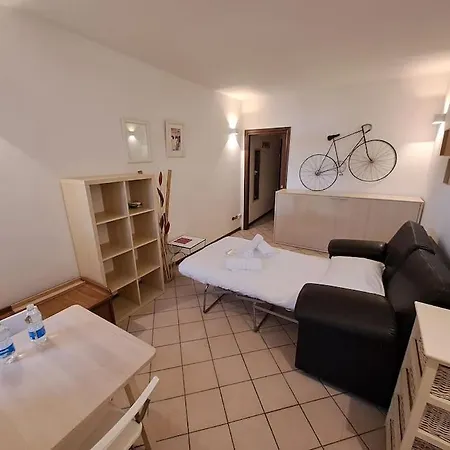 Apartment A Casa Di Emma Parma